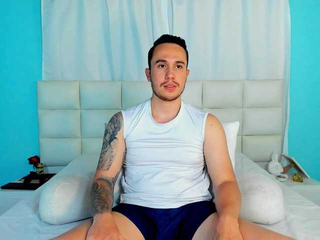 Live sex webcam photo for juan-Jimenez #292165315