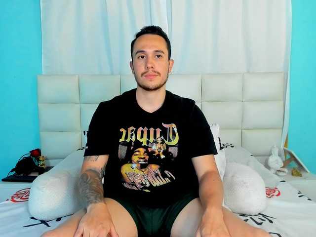 Live sex webcam photo for juan-Jimenez #292203413