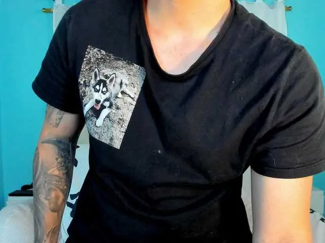 Live sex webcam photo for juan-Jimenez #292273464