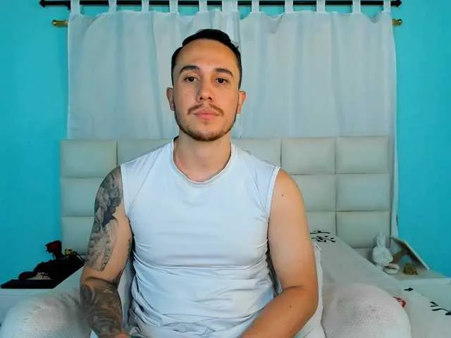 Live sex webcam photo for juan-Jimenez #292286274