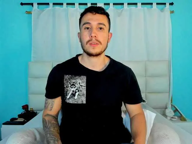 Live sex webcam photo for juan-Jimenez #292367048