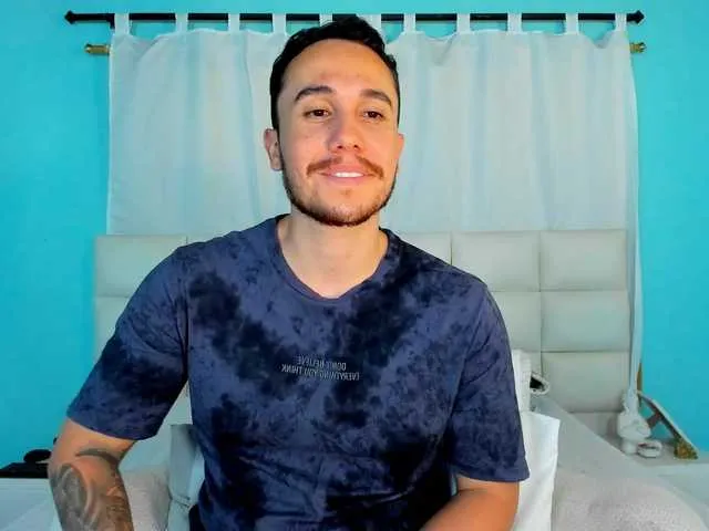 Live sex webcam photo for juan-Jimenez #292385429