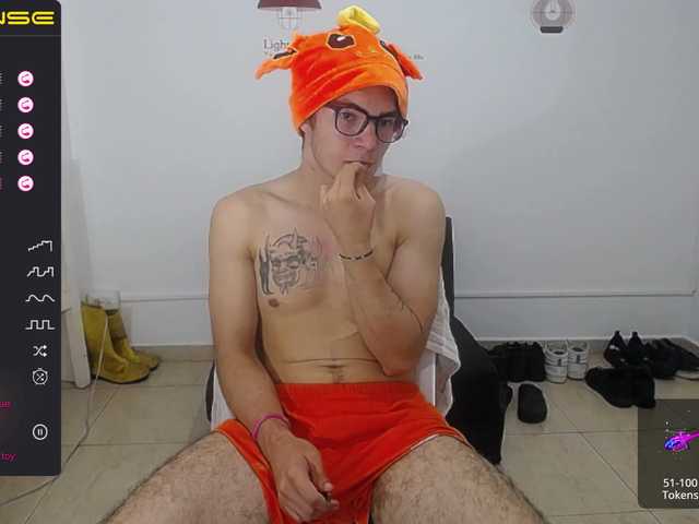 Live sex webcam photo for juanchoxy #275476395