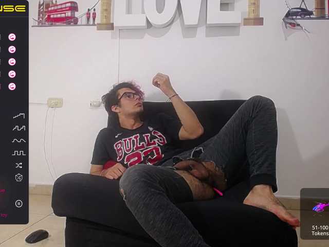 Live sex webcam photo for juanchoxy #275575320