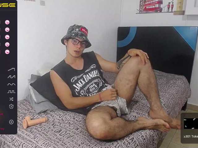 Live sex webcam photo for juanchoxy #275593304