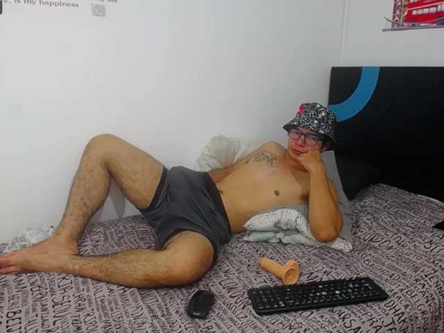 Live sex webcam photo for juanchoxy #275631623