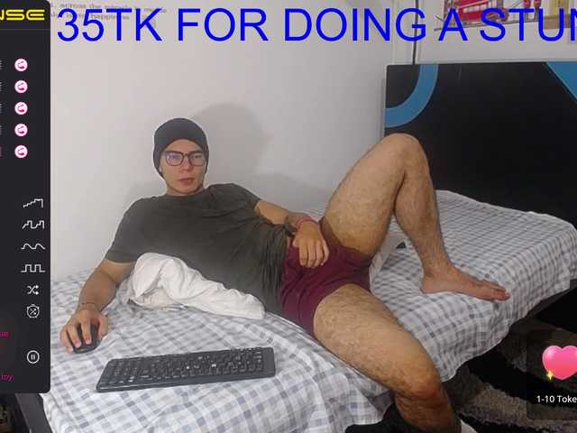 Live sex webcam photo for juanchoxy #275706197