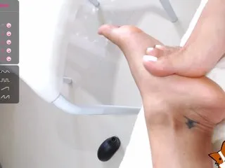 Live sex webcam photo for juanita-fox #178086724