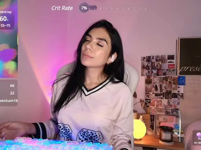 Live sex webcam photo for juanita-fox #290955712