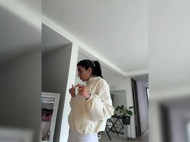 Live sex webcam photo for juanita-fox #291617817