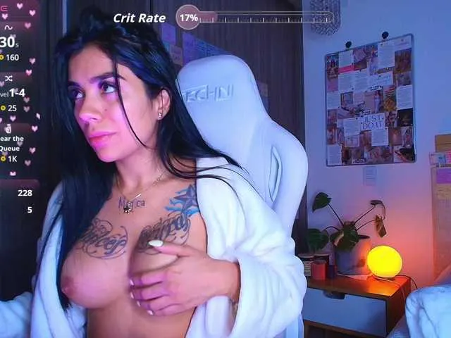 Live sex webcam photo for juanita-fox #291632228