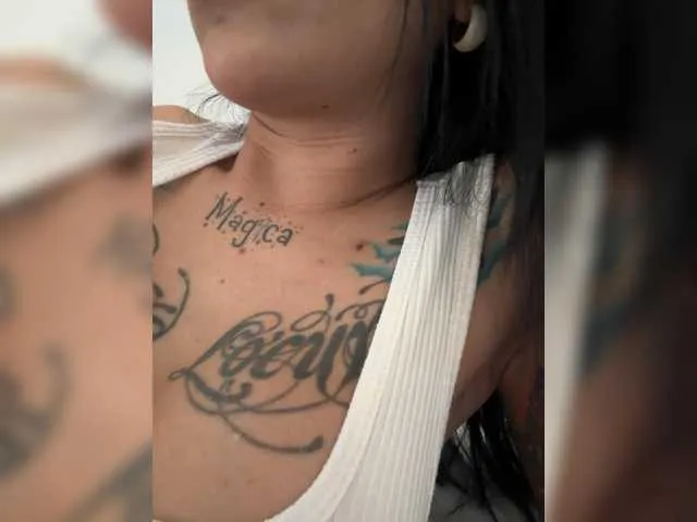 Live sex webcam photo for juanita-fox #291963089