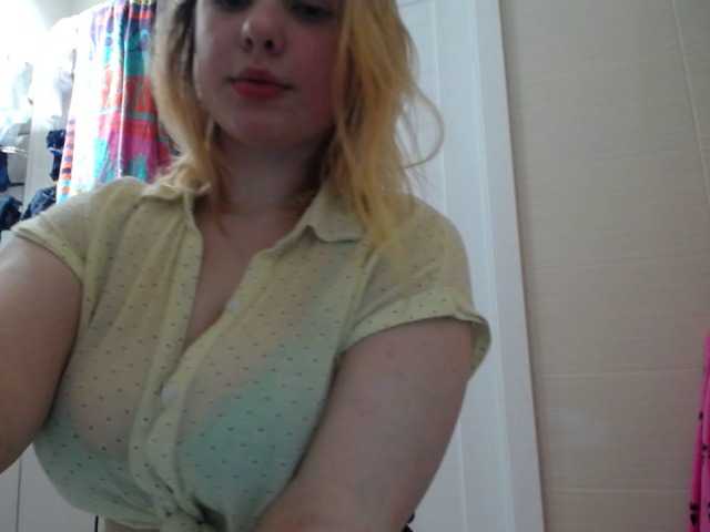 Live sex webcam photo for jucieLussie #273202554