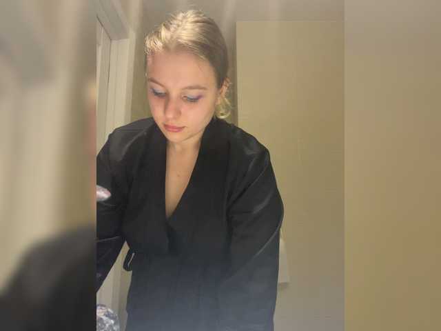 Live sex webcam photo for jucieLussie #274388835