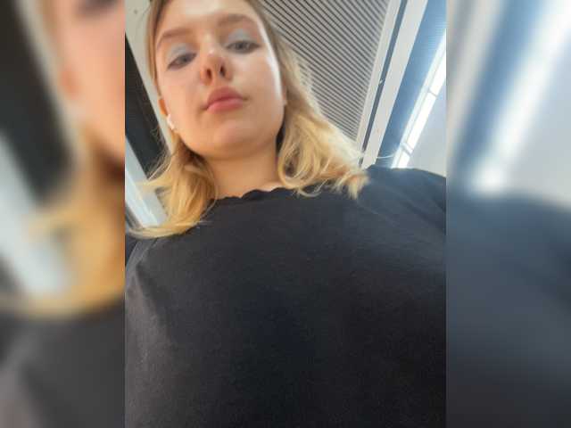 Live sex webcam photo for jucieLussie #274422574