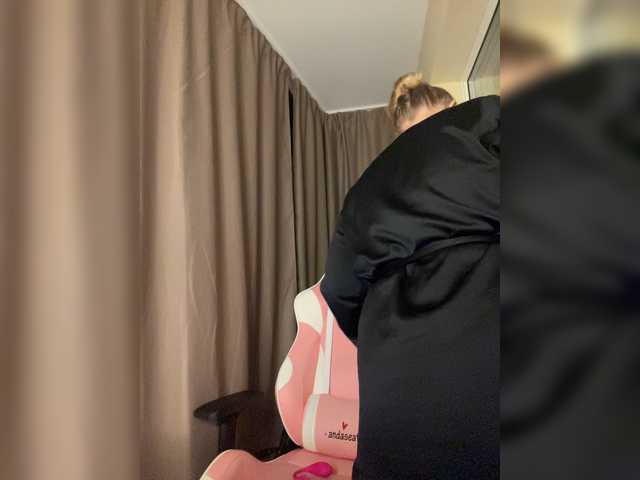 Live sex webcam photo for jucieLussie #274537381