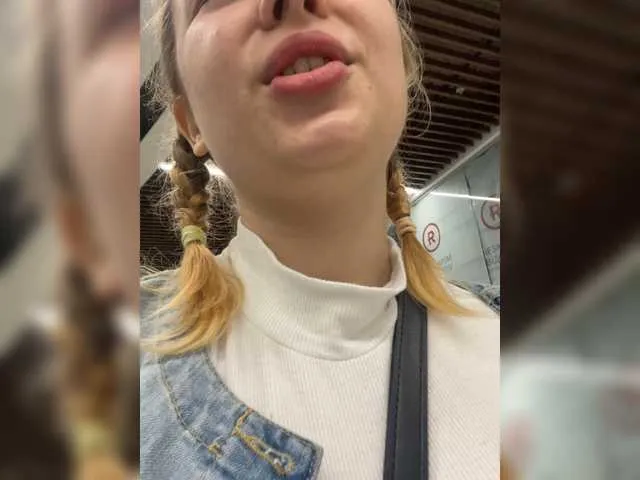 Live sex webcam photo for jucieLussie #274647093