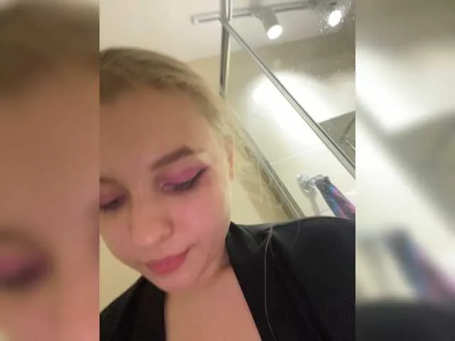 Live sex webcam photo for jucieLussie #275113109