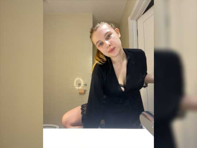 Live sex webcam photo for jucieLussie #275525081