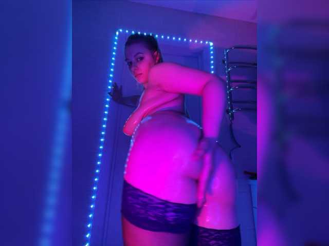 Live sex webcam photo for jucieLussie #276256662