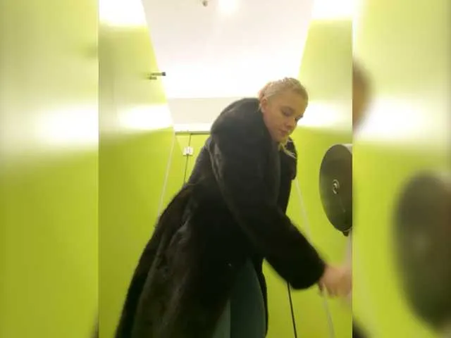 Live sex webcam photo for jucieLussie #277061299