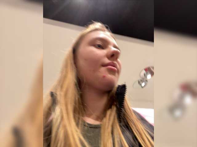 Live sex webcam photo for jucieLussie #277328471