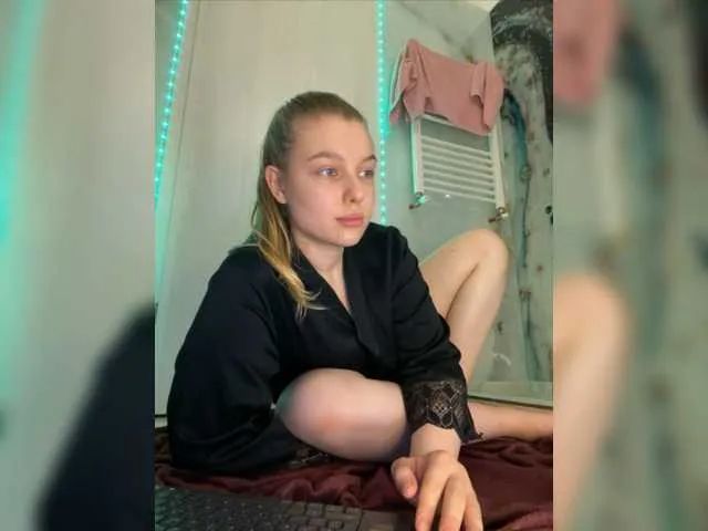 Live sex webcam photo for jucieLussie #277372480