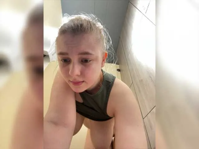 Live sex webcam photo for jucieLussie #277802507