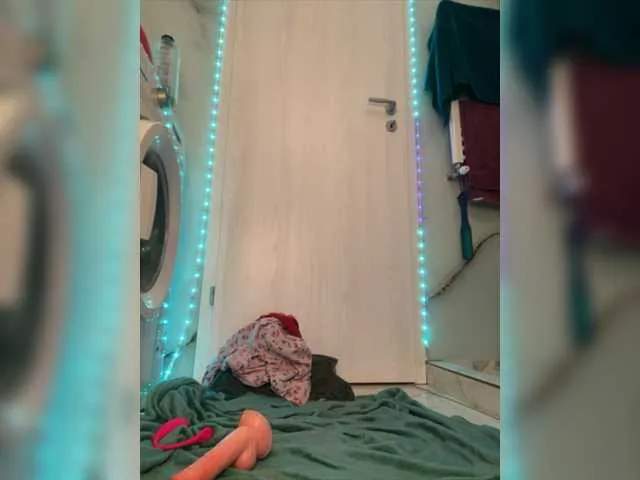 Live sex webcam photo for jucieLussie #278006757