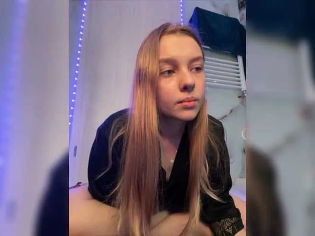 Live sex webcam photo for jucieLussie #278020524