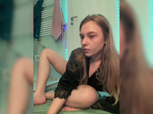 Live sex webcam photo for jucieLussie #278299376