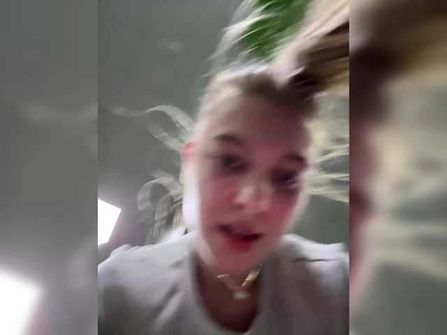 Live sex webcam photo for jucieLussie #288265956