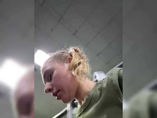 Live sex webcam photo for jucieLussie #288969807