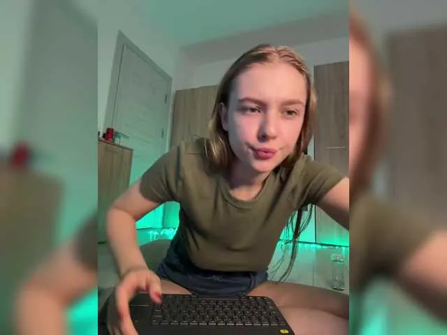 Live sex webcam photo for jucieLussie #290675457