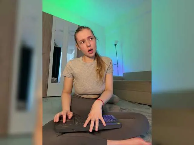 Live sex webcam photo for jucieLussie #290969956