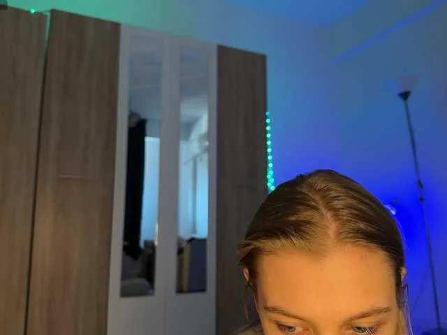 Live sex webcam photo for jucieLussie #291345417