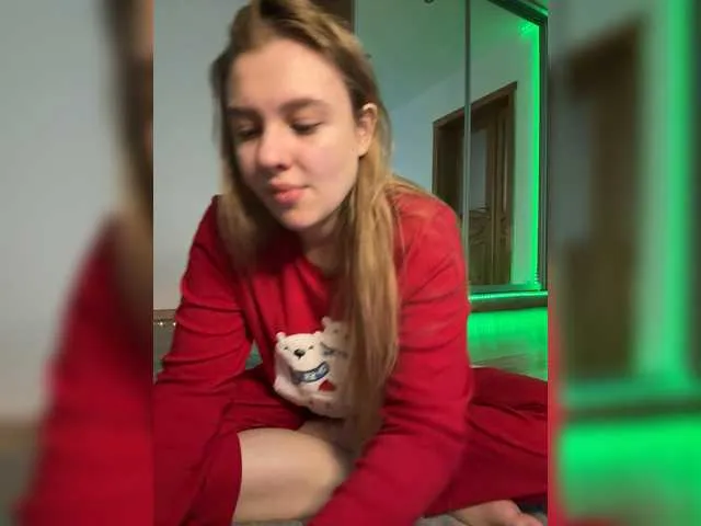 Live sex webcam photo for jucieLussie #292361948