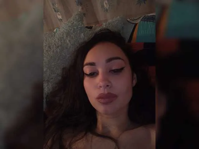 Live sex webcam photo for judy-01 #271868244