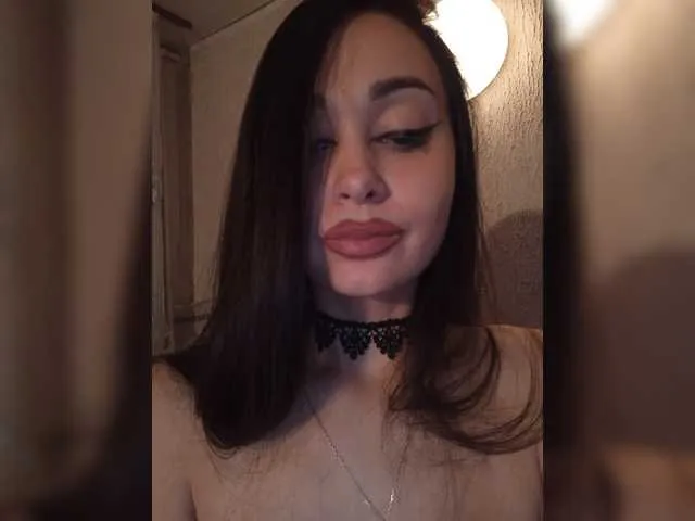Live sex webcam photo for judy-01 #271959724