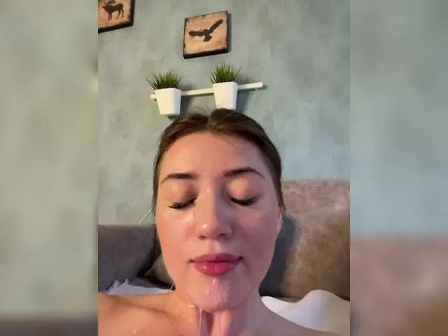 Live sex webcam photo for juicy-peachh #291158961