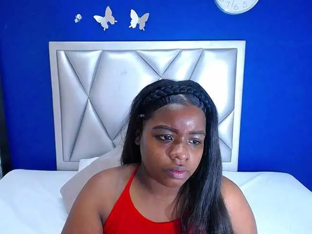 Live sex webcam photo for juicy-tits69 #277848884