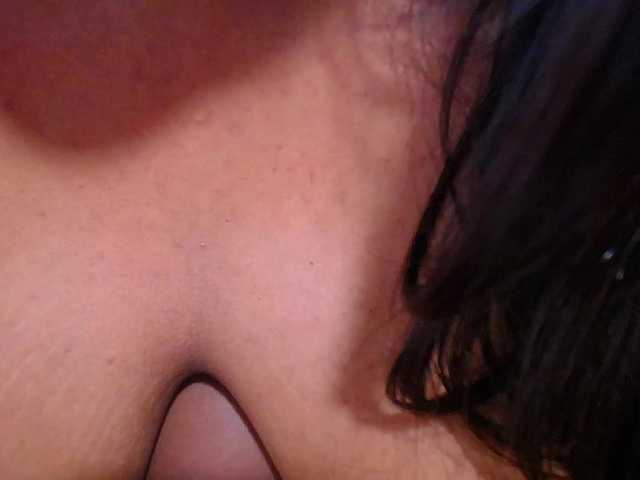 Live sex webcam photo for juicy-tits69 #290890267