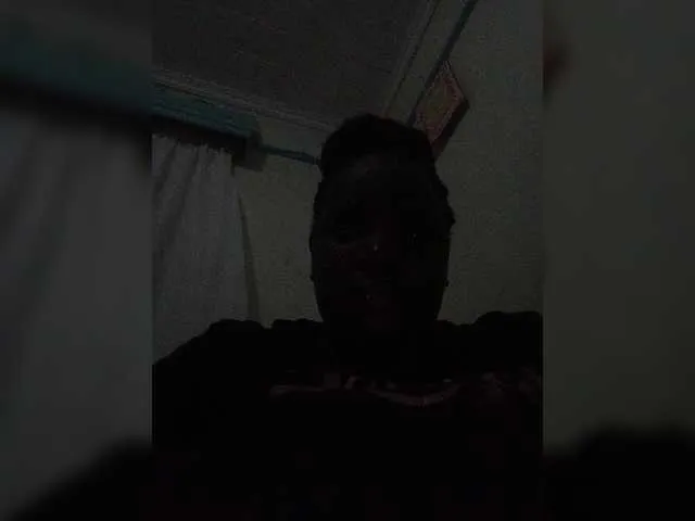 Live sex webcam photo for juicyass12 #277881964