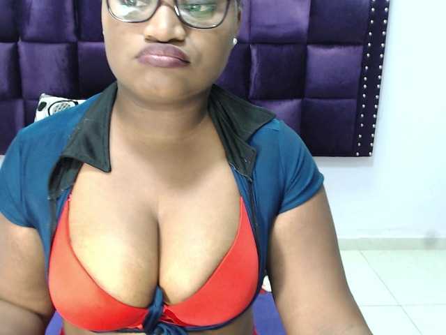 Live sex webcam photo for juicybrunette #272930389