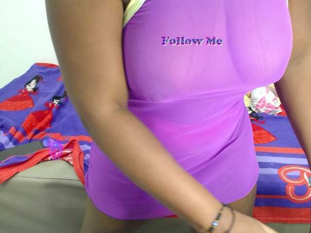 Live sex webcam photo for juicybrunette #275706213