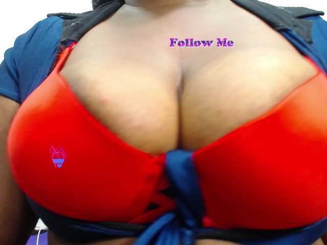 Live sex webcam photo for juicybrunette #275743459