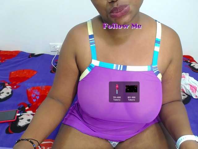 Live sex webcam photo for juicybrunette #275870028