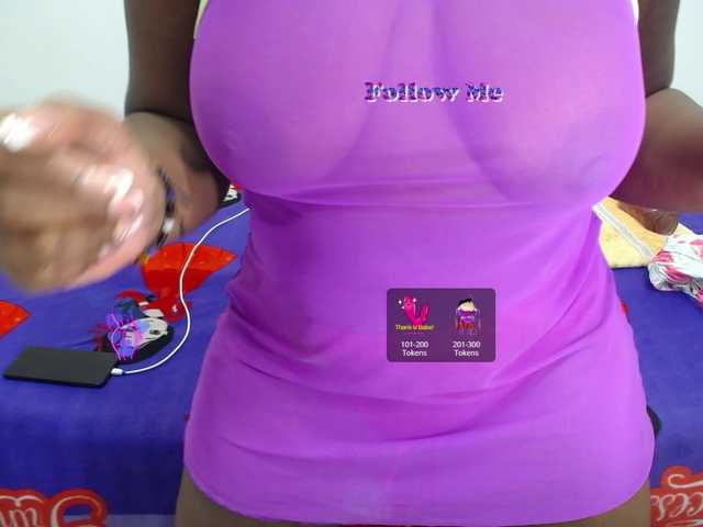 Live sex webcam photo for juicybrunette #276042975