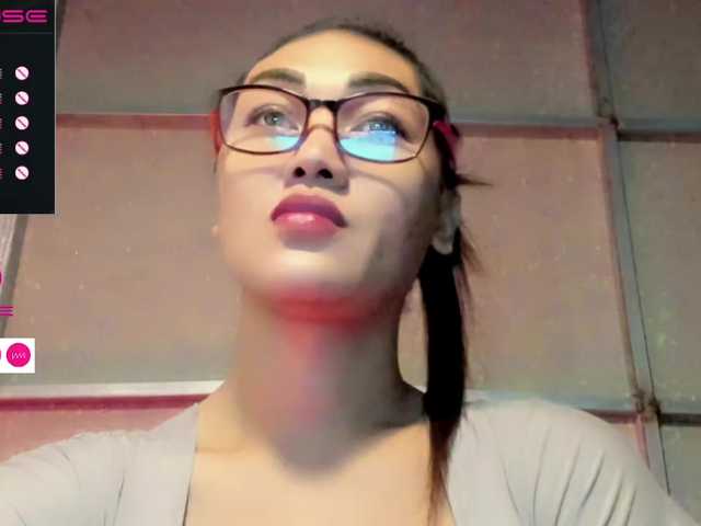 Live sex webcam photo for juicycumpinay #275545313