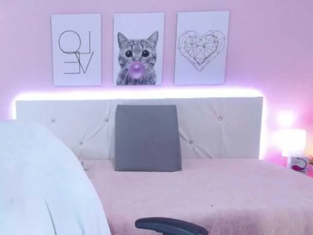 Live sex webcam photo for juliagarcia #273006379